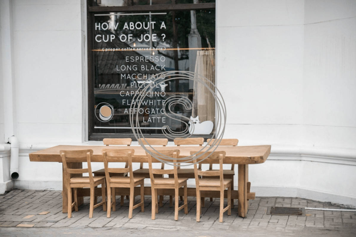 Teakhouten meubelen Tsjechië - Souren Meubels