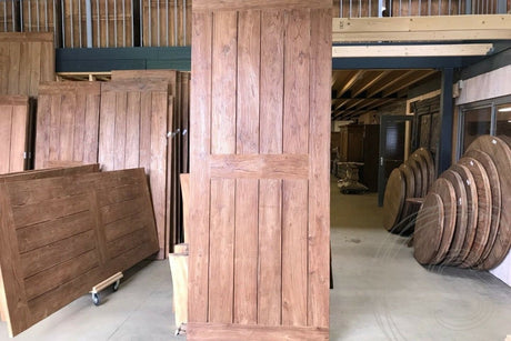 Teakhouten tafel geborsteld - Souren Meubels