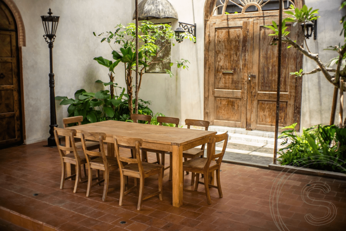 Uitschuifbare teak tafel set 200 + 12 stoelen