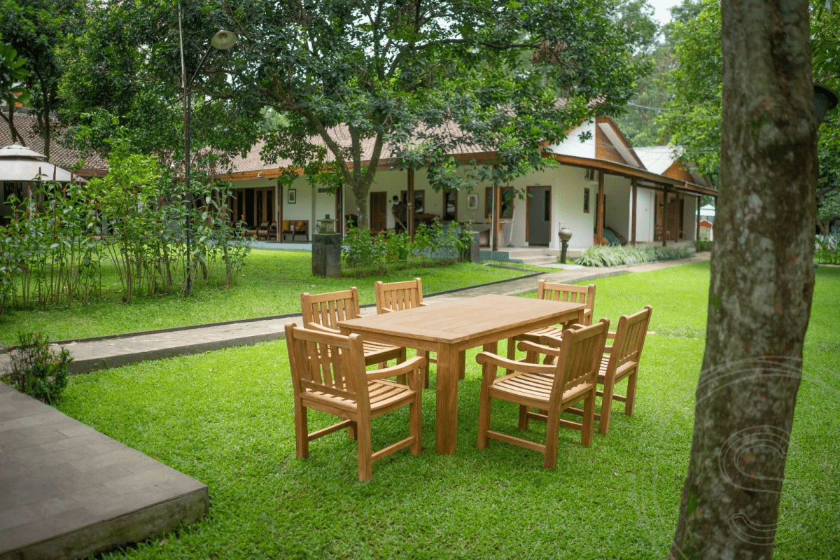 Teak tuintafel 200 x 90 + 6 tuinstoelen elephant