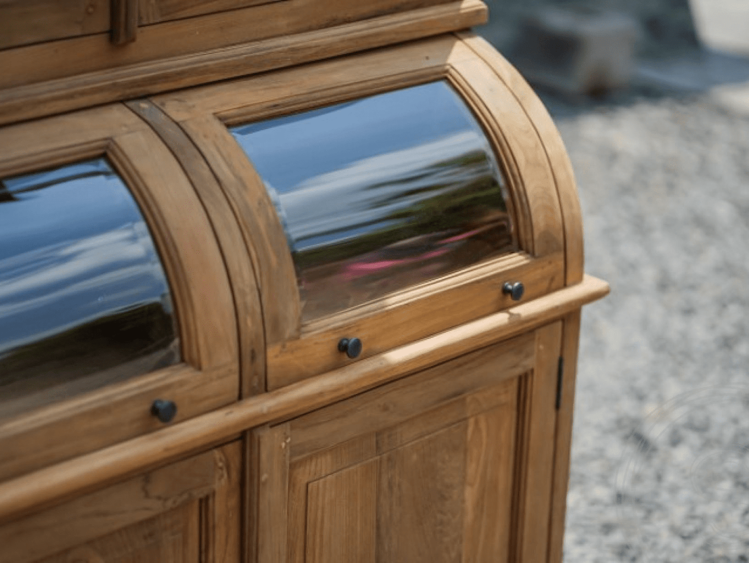 Teak grutterskast 110cm met bolle kleppen - Souren Meubels