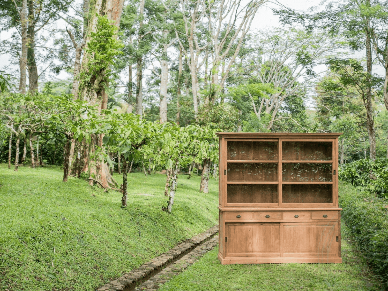 Teak vitrinekast 180cm - Souren Meubels