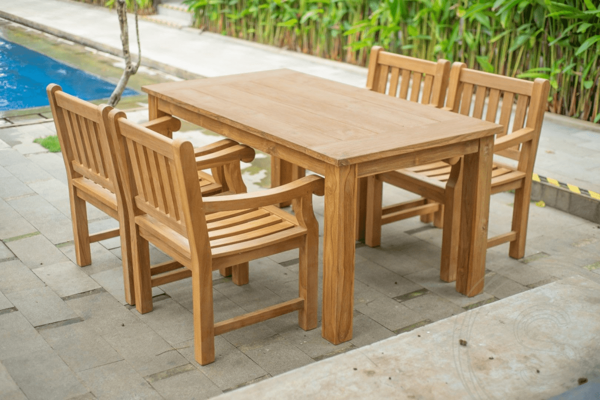 Teak tuintafel 160 x 90 + 4 tuinstoelen elephant