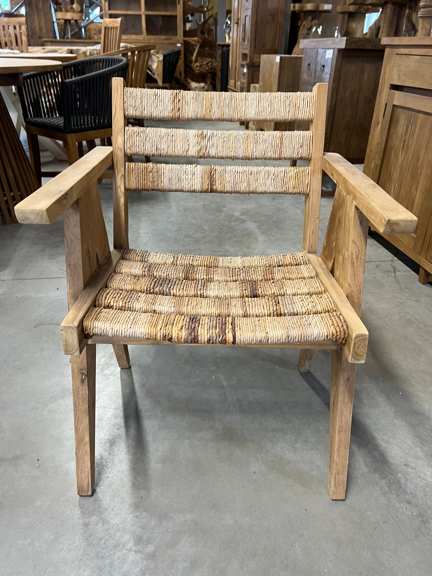 Teak stoel A-frame met armleuning - 60x60x77cm