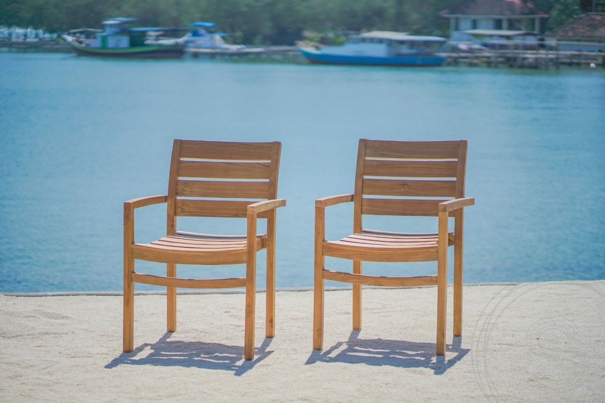 Teak tuintafel 220x100cm + 6 stapelstoelen