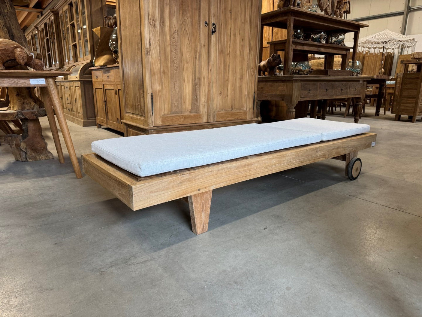 Teak lounger Algarve met wielen