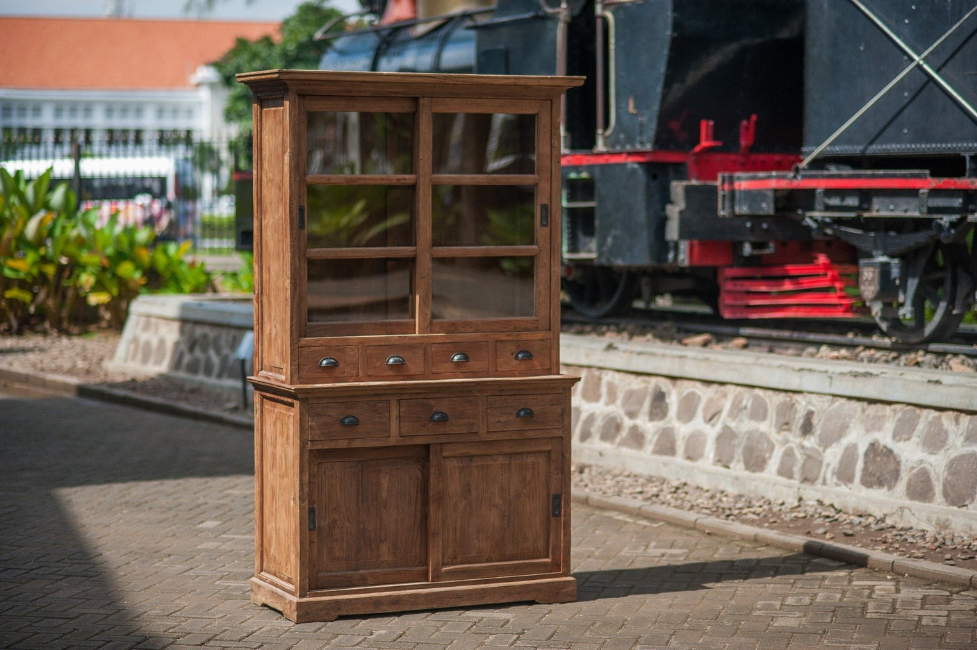 Teak vitrinekast 130cm oud hout - Souren Meubels