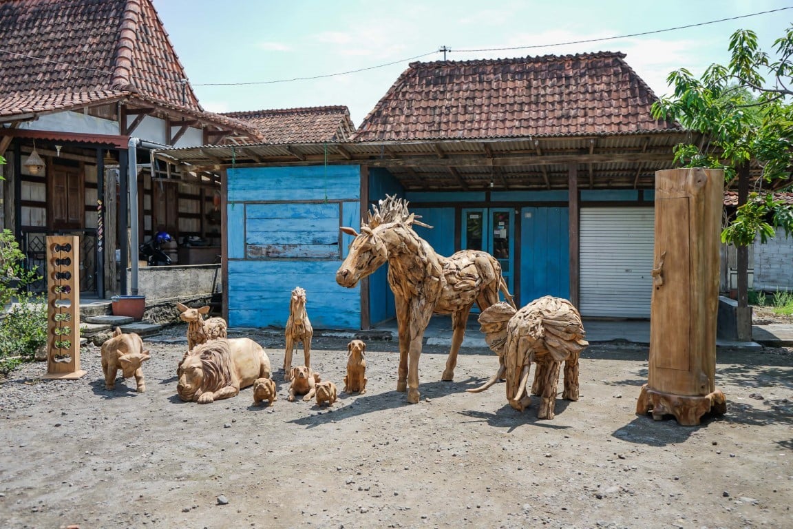 Teak paard XL - Souren Meubels