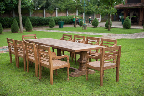 Een grote tuintafel laten bezorgen: waar moet u op letten?