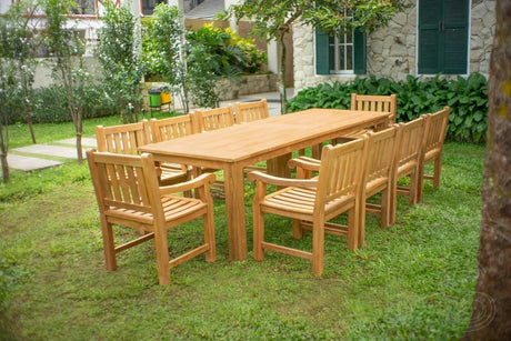 Welke teakafwerking past bij een moderne tuin en welke bij een landelijke tuin?