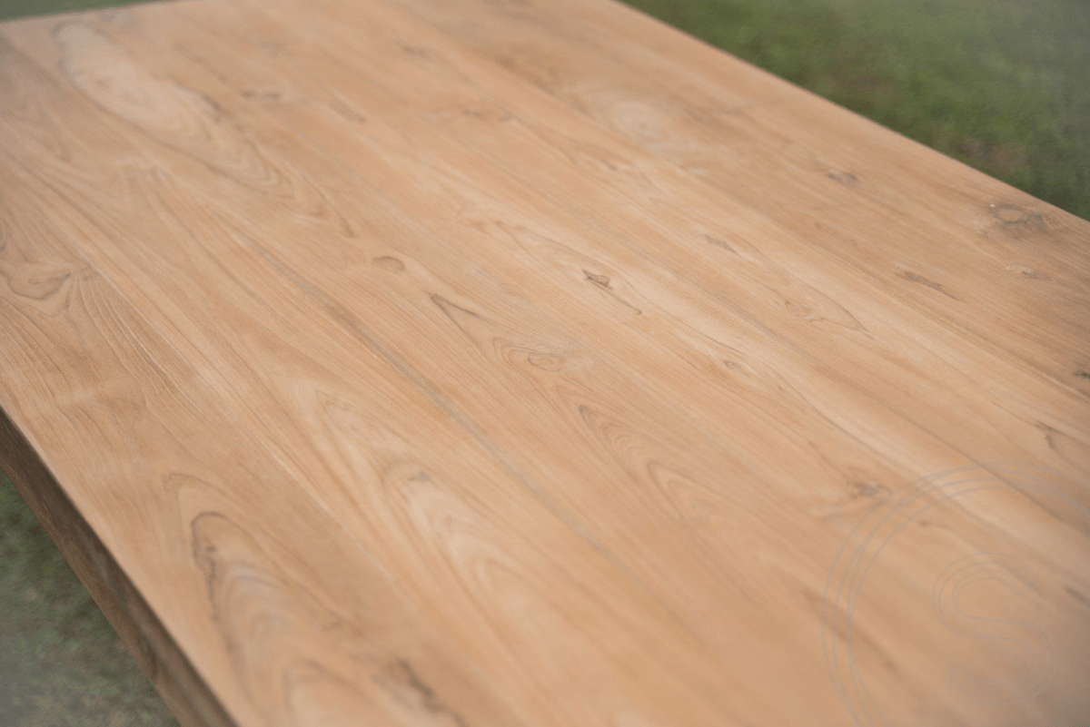 Hoe maak je een teakhouten tafel met schroefpoten? - Souren Meubels