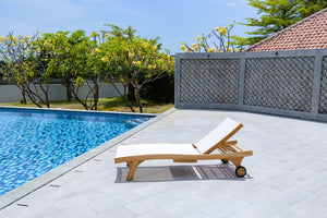 Teak Batyline ligbed wit – Massief teak met wielen