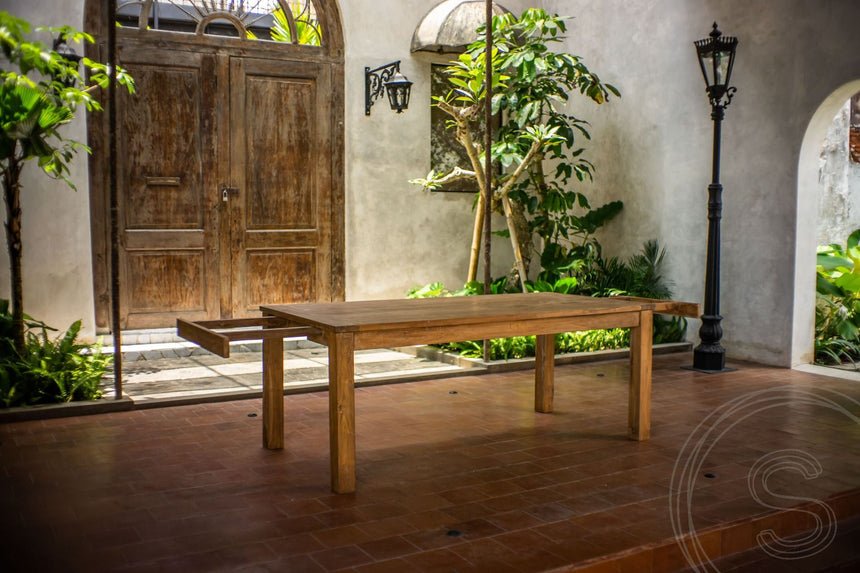 Uitschuifbare teak tafel 200-250-300x100 cm