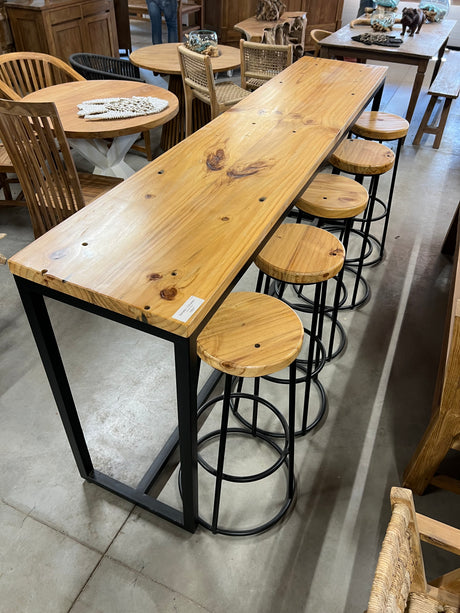 Bartafel en 5 krukken - 240x50x105cm