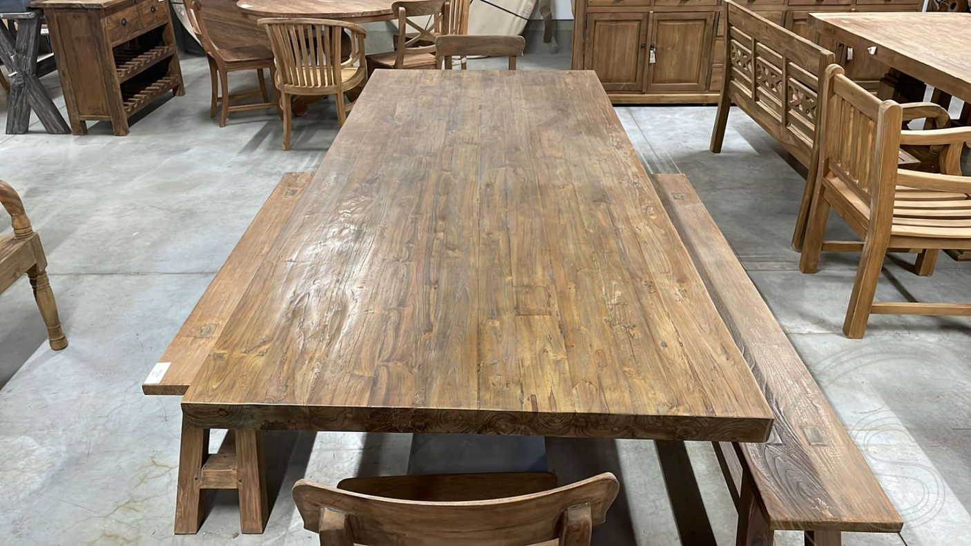 Teak tafel stalen Wang poot
