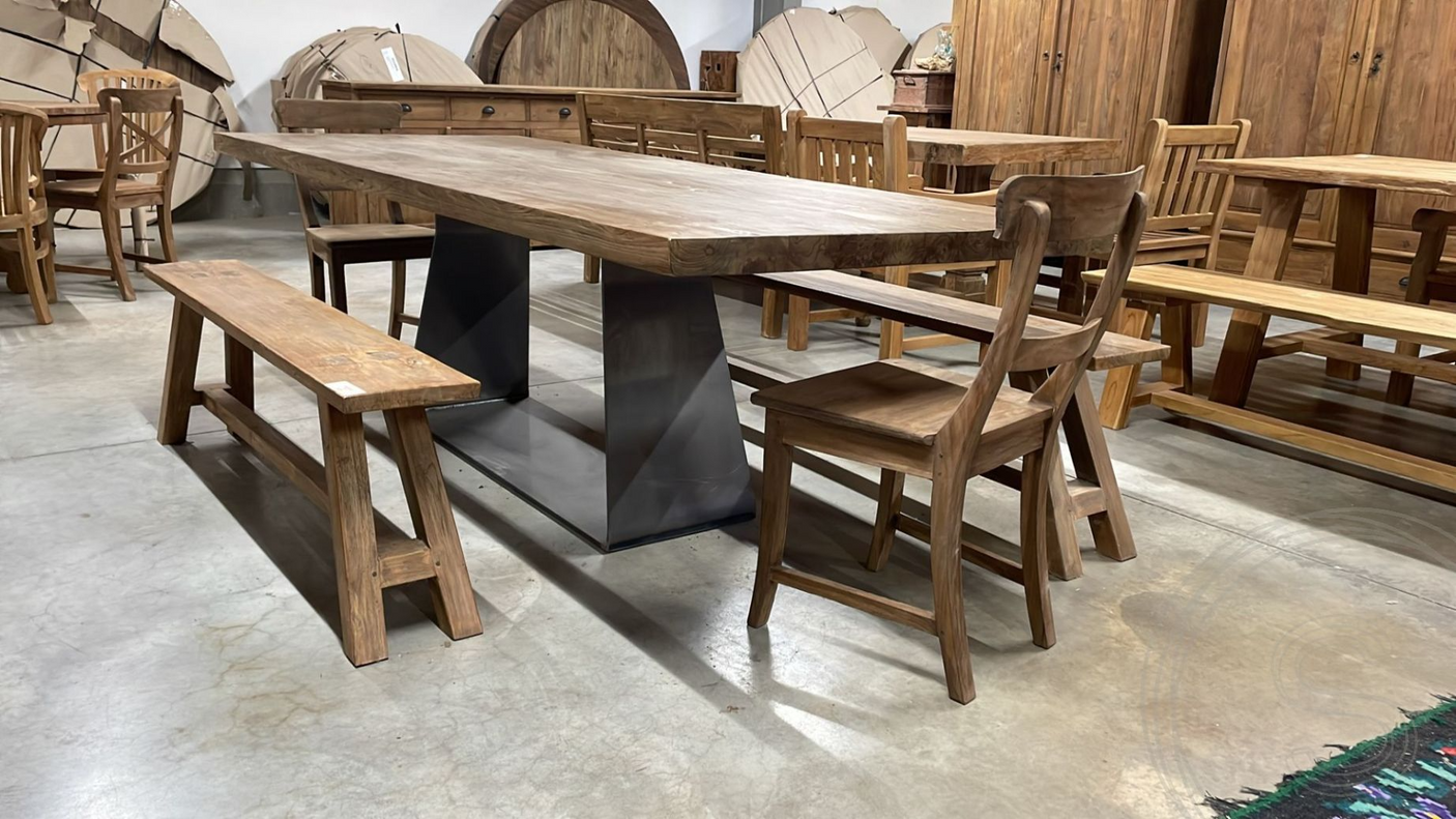 Teak tafel stalen Wang poot
