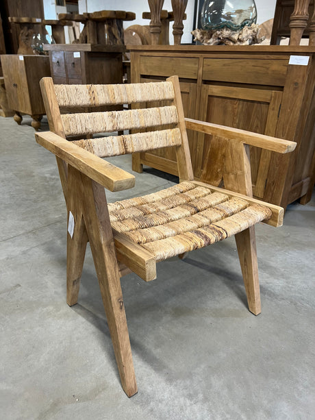 Teak stoel A-frame met armleuning - 60x60x77cm