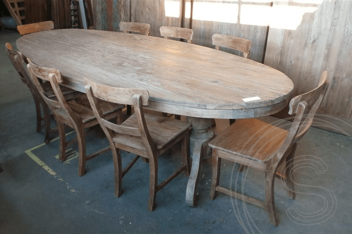 Ovale teak tafel 300x120cm + 8 Stoelen