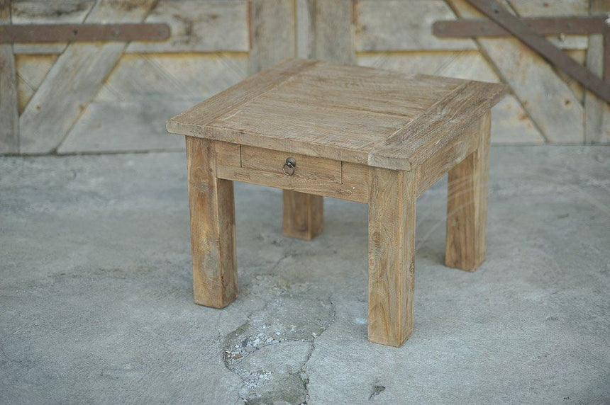 Teak bijzettafel 60x60 cm oud hout