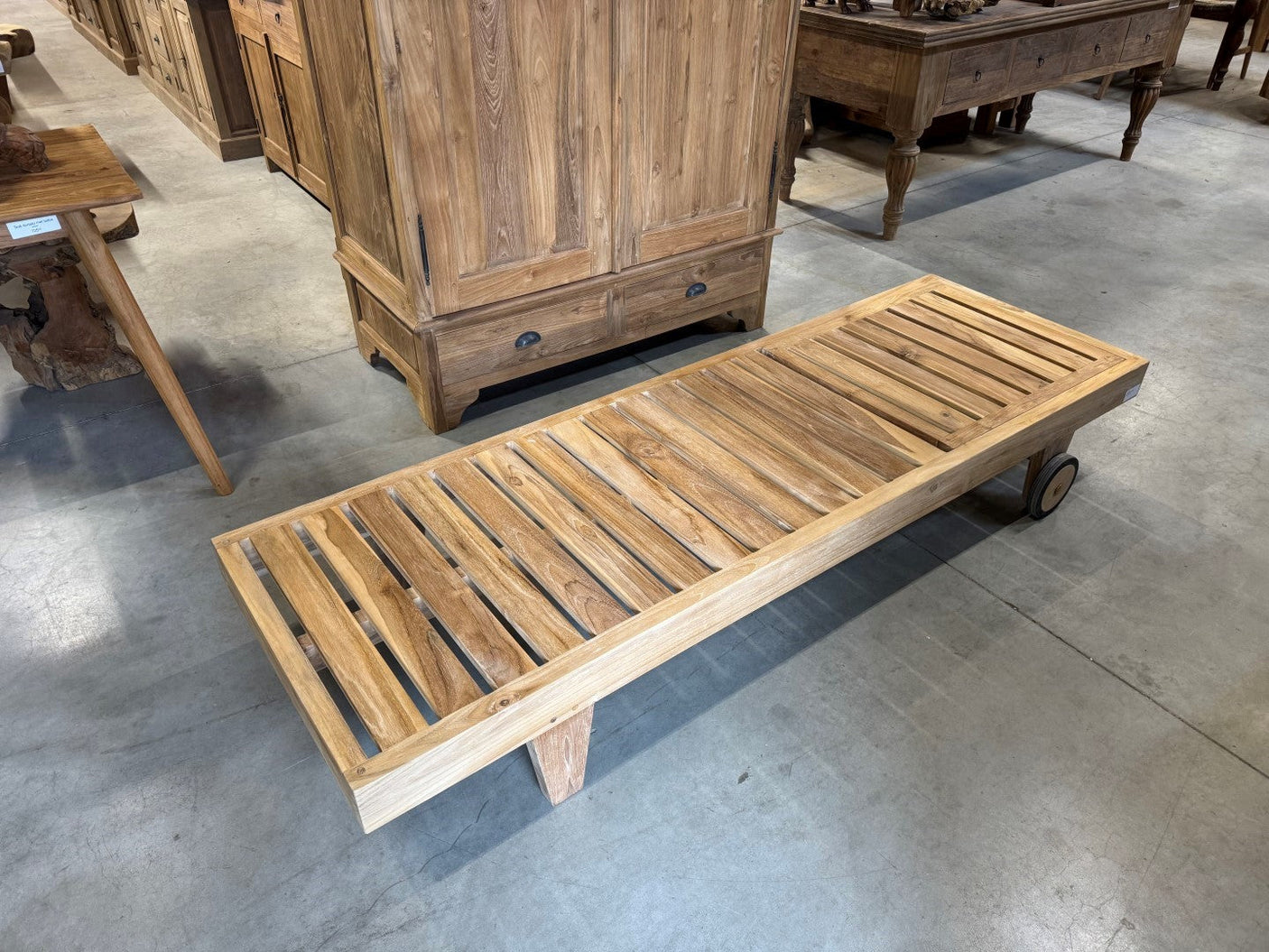 Teak lounger Algarve met wielen