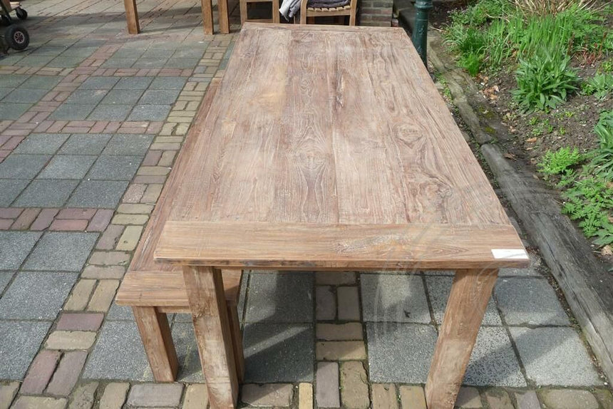 Teak tafel 220 x 100 oud hout