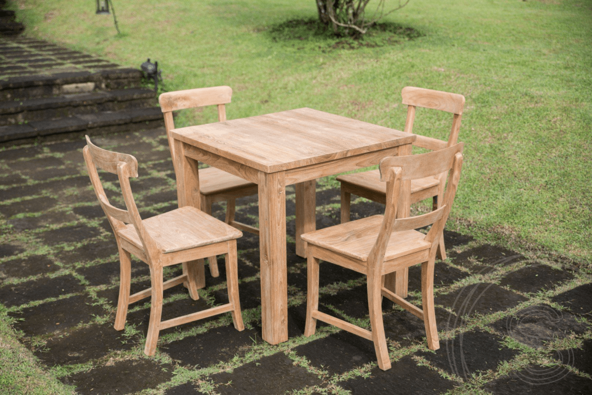 Teak tafel 80x80 + 4 stoelen
