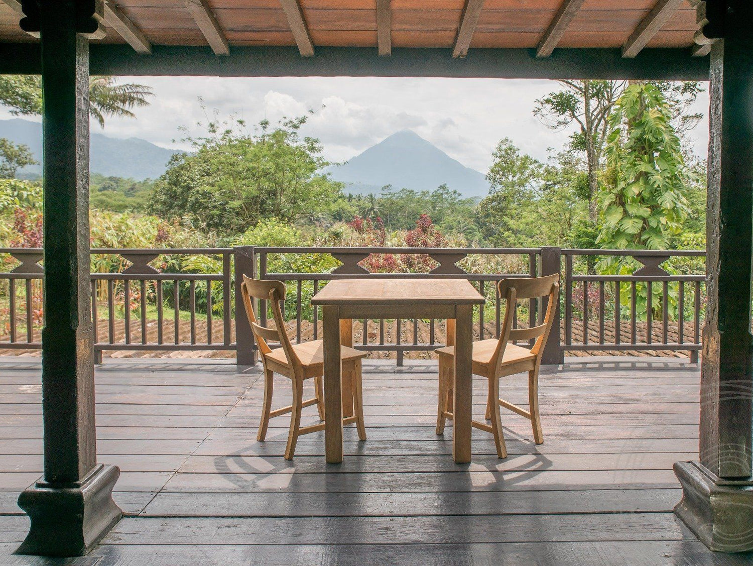 Teak tafel 80x80 cm oud hout