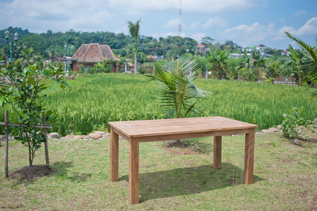 Teak tuintafel 160x90cm + 4 stationsstoelen